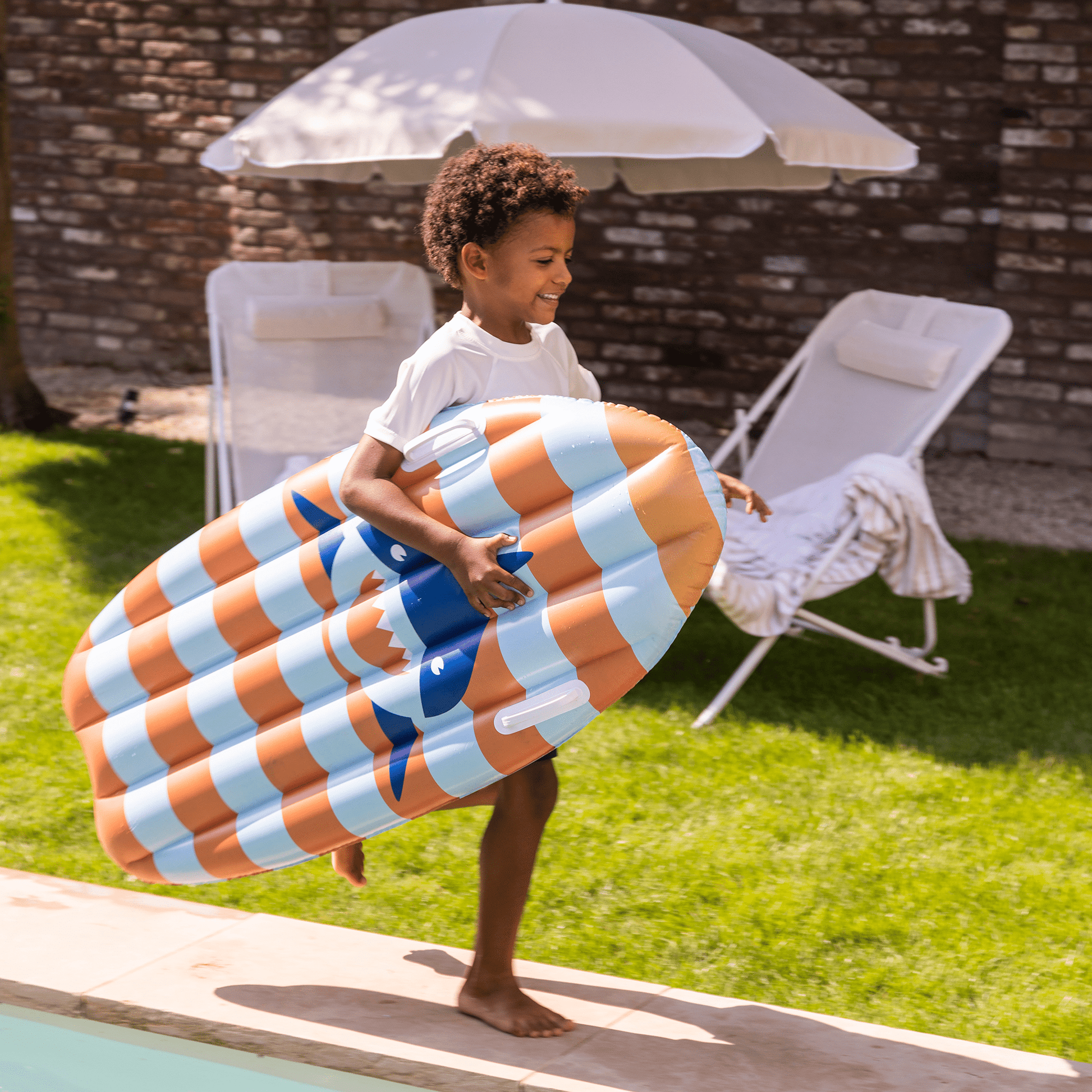 Tropic Shark | Multicolored Inflatable Surfboard