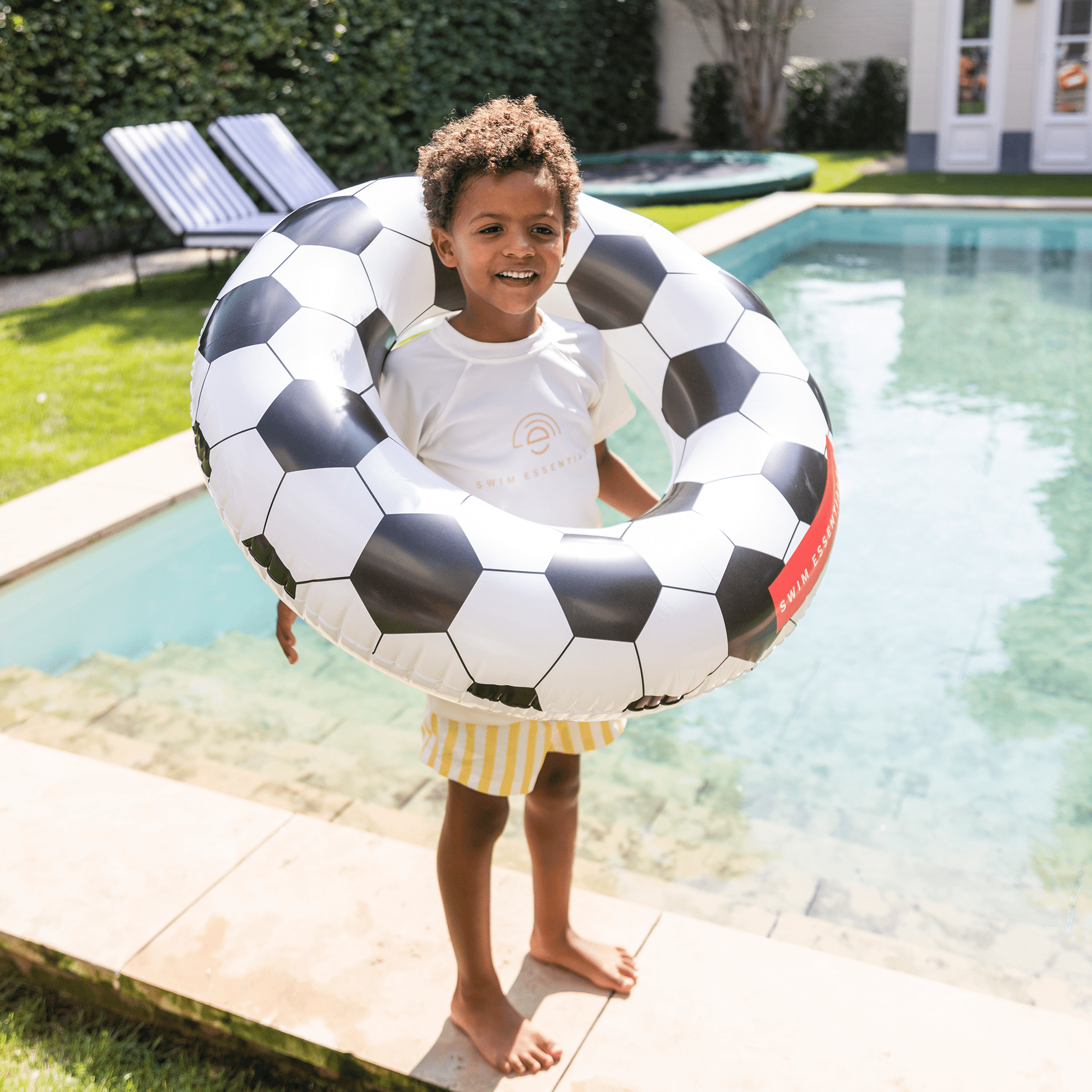 Voetbal | Zwart/Witte Zwemband Ø 90 cm